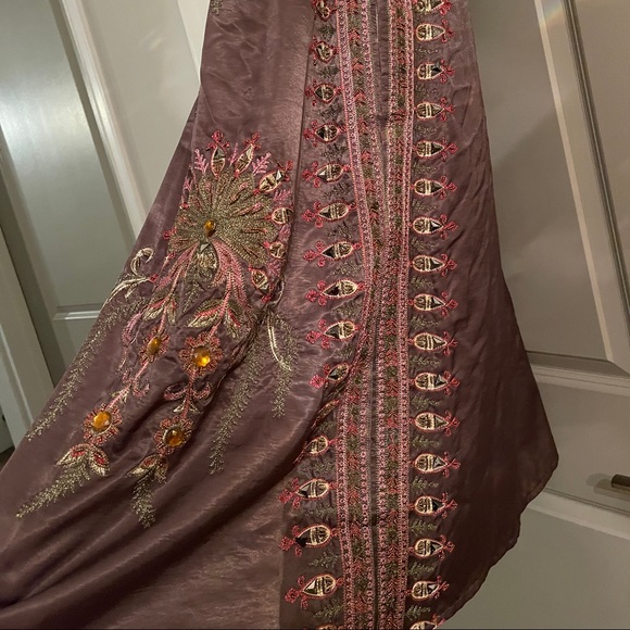 Purple Long Sleeve Modest Kaftan Dress With Pink Threading & Rhinestones Size M - Picture 5 of 5